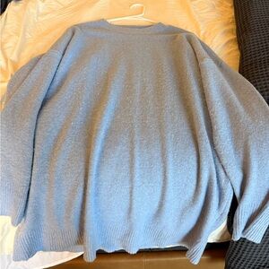 Super soft: Le Lis Light Blue Crewneck Sweater